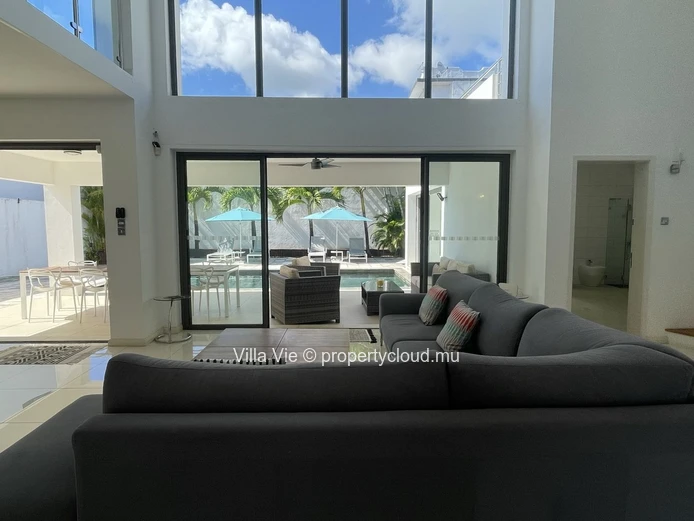 Péreybère - Magnifique villa de 4 chambres avec piscine privée