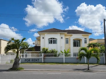 6 Bedroom Office