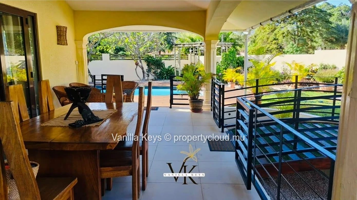 Magnifique villa 4 chambres en location long terme a Petite Rivière Noire