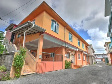 7 Bedroom House