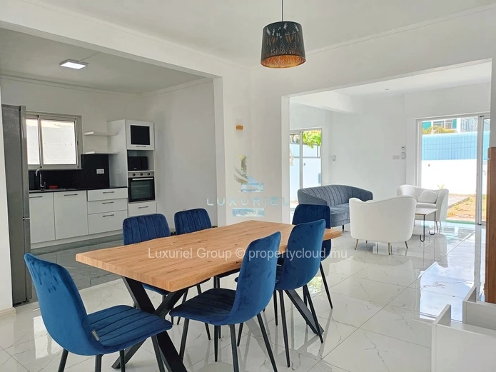 Villa Modern Avec Piscine