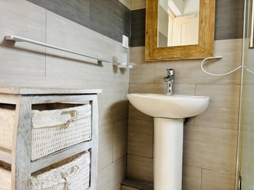 3 Bedroom Townhouse, Duplex