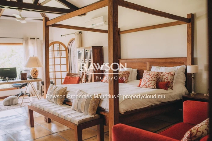 4 En-Suite Bedroom Villa | Pool | Lagoon View | Calodyne | From €6,500/Month