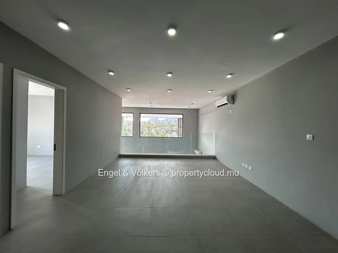 Exclusive 3-Bedroom Loft with Mountain Views and Private Plunge Pool – Flic en Flac