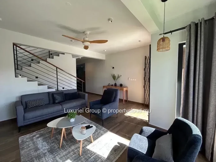 Elegant Villa with Master Suite and Outdoor Living Areas