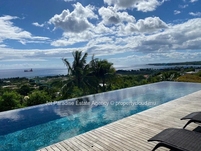 Luxurious RES Penthouse with Private Pool and Stunning Views - Tamarin  Gem! 