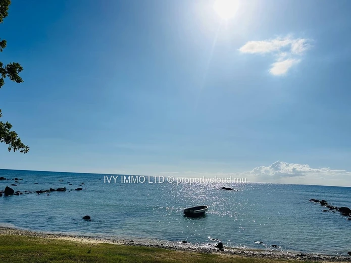 For Rent – Prestigious Triplex in Trou aux Biches