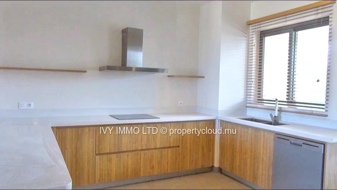 G+2 A vendre Localisé à #Trou Aux Biches Résidence et appartements nouveau & Penthouses