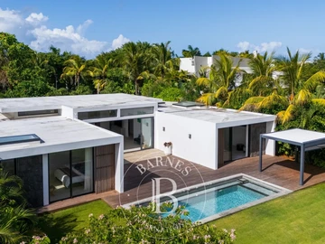 4 Bedroom Villa