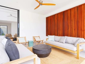 4 Bedroom Villa