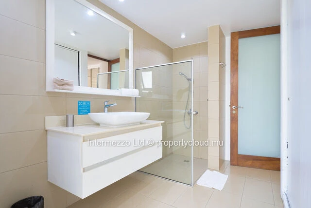Apartment for Sale Mont Choisy – Garden Level, Private Garden, Mont Choisy & Trou aux Biches Beaches on Foot | Foreig...