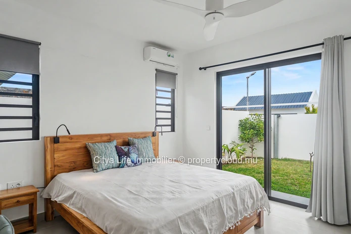 Maison 3 chambres avec piscine à vendre à Mont Mascal (180 m²)