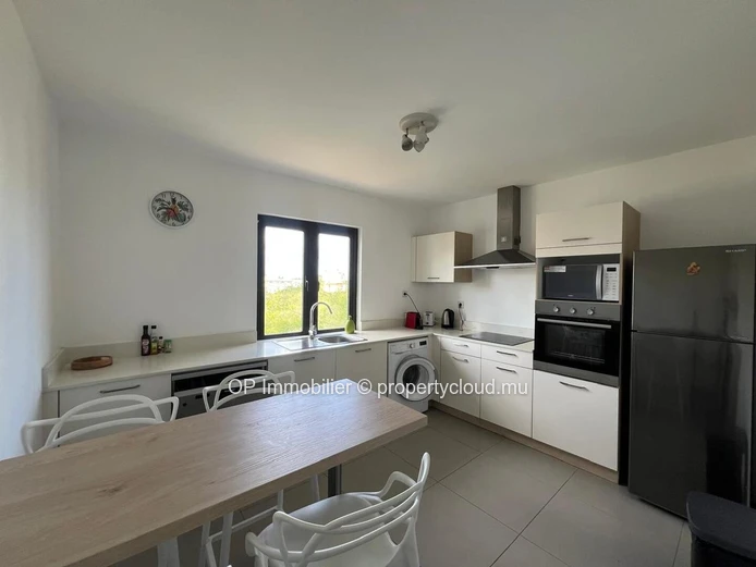 Complexe hôtelier 780m² à vendre à Trou aux Biches avec piscine