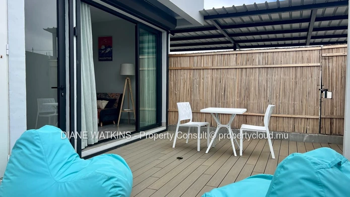 Modern 1-Bedroom Studio Apartment for Rent in Tamarin