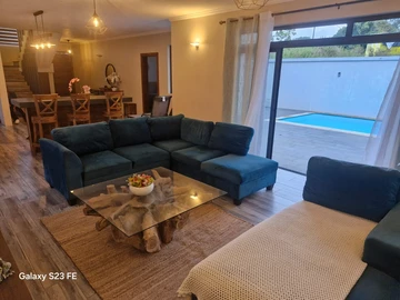 4 Bedroom Villa