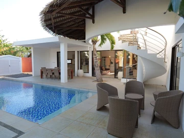 4 Bedroom Villa