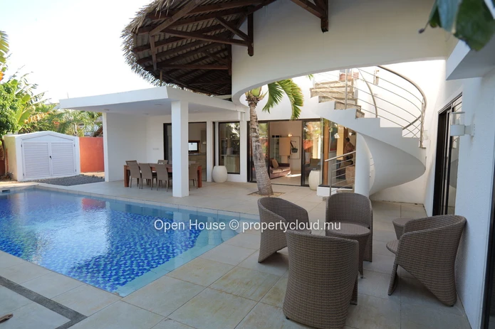 Villa meublée 4 chambres avec piscine à louer à Pointe aux Piments