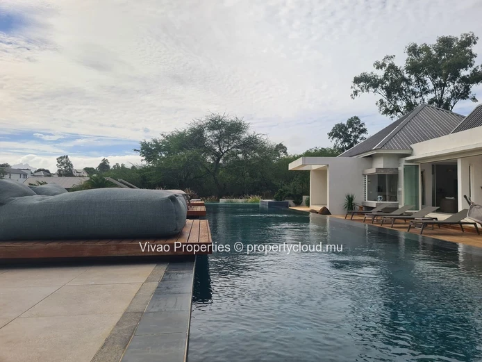 Villa Luxe Côte Ouest - Rs 80M - Piscine Infinie sur Deck - 3+ Chambres - Terrasse Réception - Morcellement Sécurisé