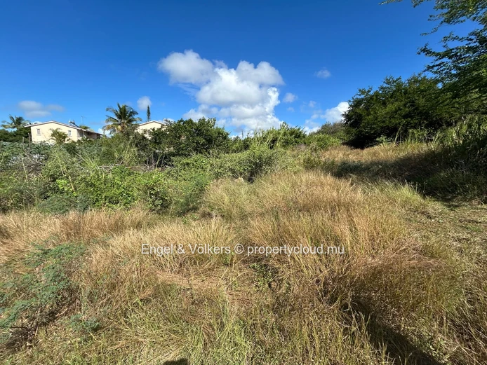 Peaceful Residential Land for Sale in Grand Gaube – Reserved for Mauritian Citizens
