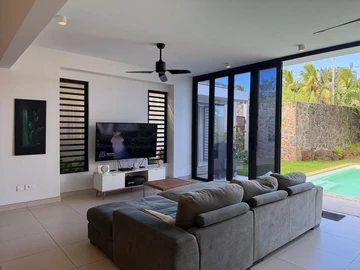 4 Bedroom Villa