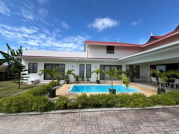 4 Bedroom Villa