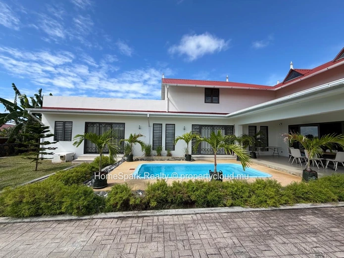 House for Rent in Secure Gated Morcellement