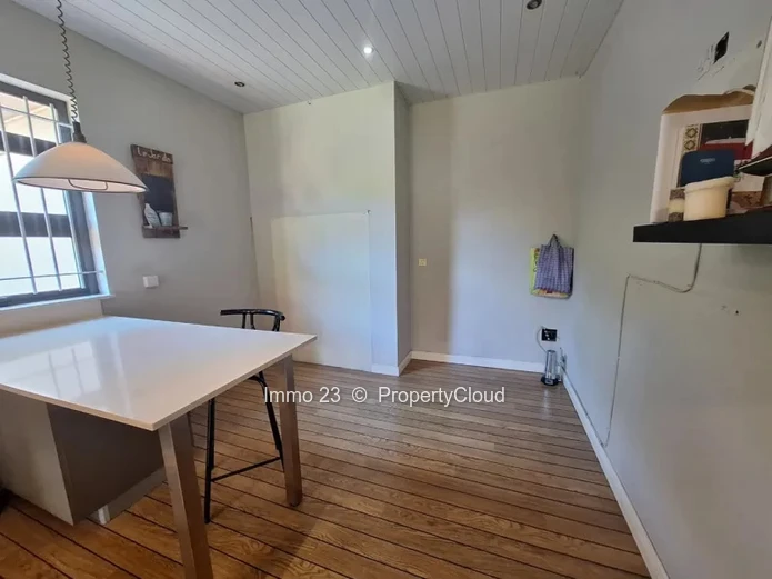 Office - 360m2 - Floréal