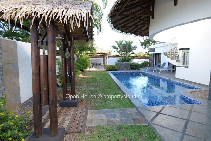 Furnished 3-Bedroom Villa with Private Pool in Pointe aux Piments