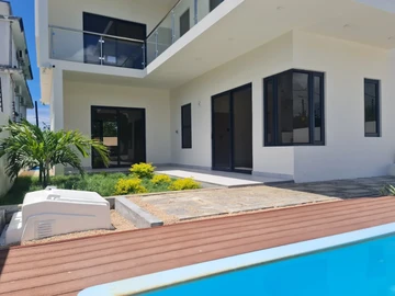 4 Bedroom Villa