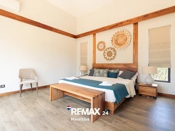 4 Bedroom Villa
