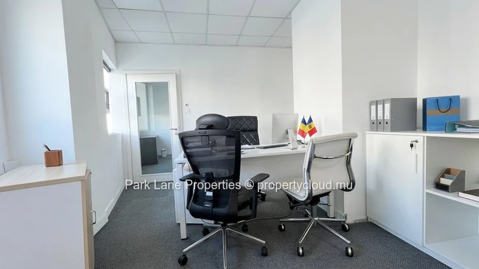 Fitted 243 m² Office Space in Ebene Cybercity