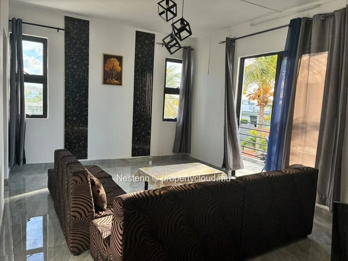 À Louer – Villa 4 Chambres À Trou Aux Biches