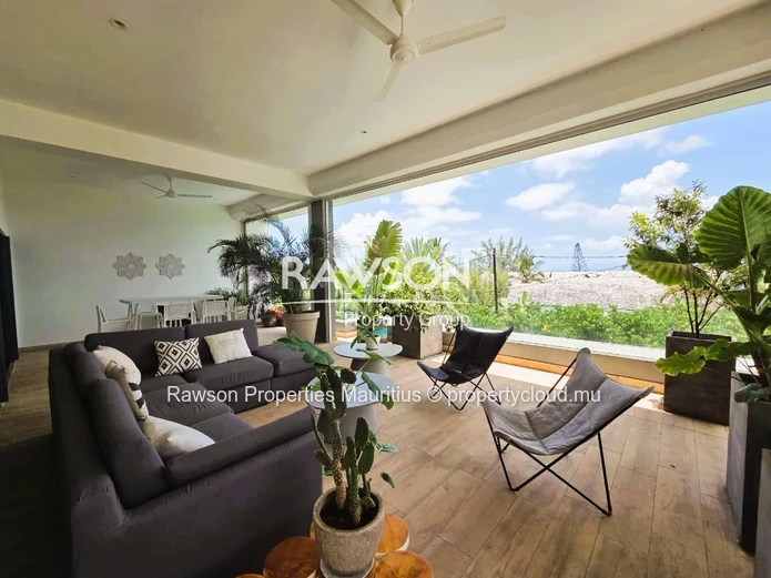 3-Bedroom En Suite Penthouse – Pointe Aux Canonniers
