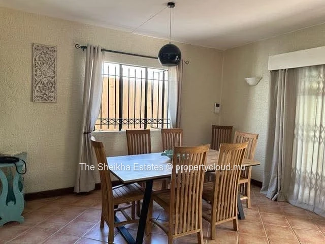 Charmante Maison Familiale Avec Piscine Privée À Louer – Black Rock