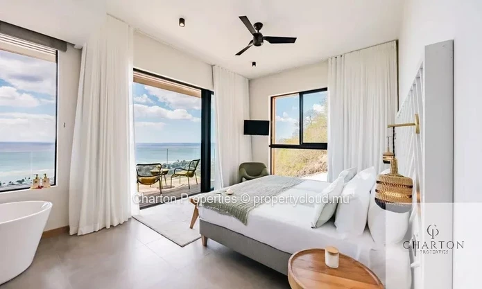 Exceptional 4-bedroom villa - Panoramic view of Le Morne & spectacular sunsets