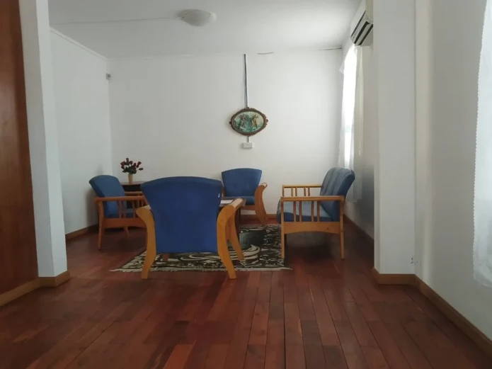 Maison de 3 chambres à vendre à Roches Brunes | Meublée | Jardin privé