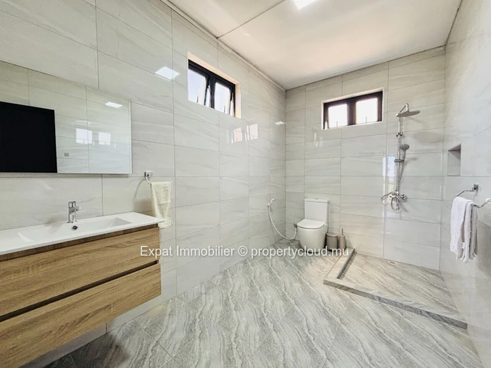 New 4-Bedroom Villa – Space & Freedom In Pereybere