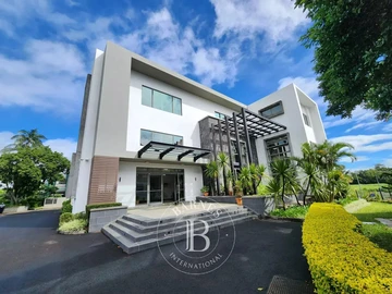 HELVETIA - Modern and secure office space - 547 sqm