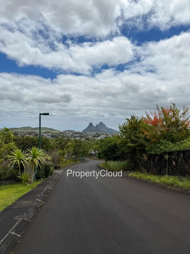 1,056 Sqm / 278 Toises Plot For Sale | La Vanille, Floréal | High End Gated Development | Amazing View | Rs 11M