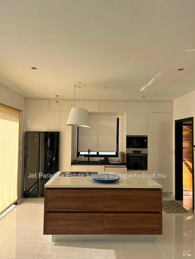 Modern Villa of 3 Bedrooms and pool