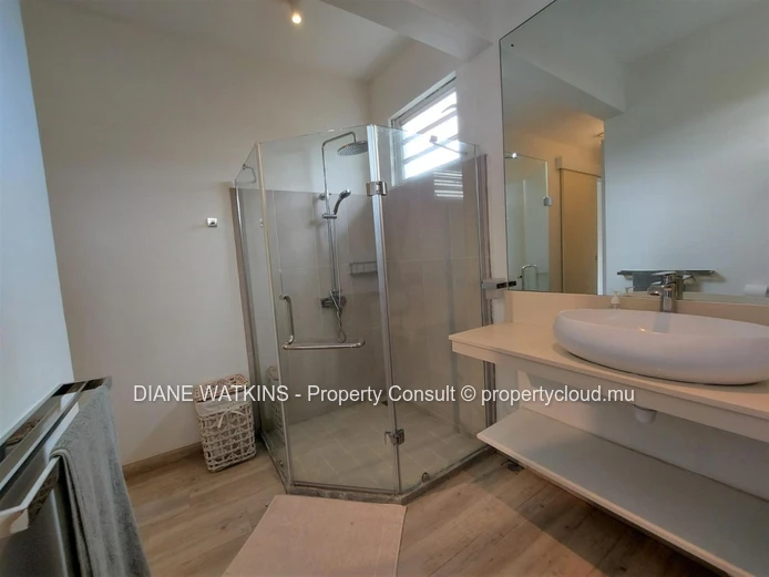 Appartement de 3 chambres à coucher à louer à Floreal