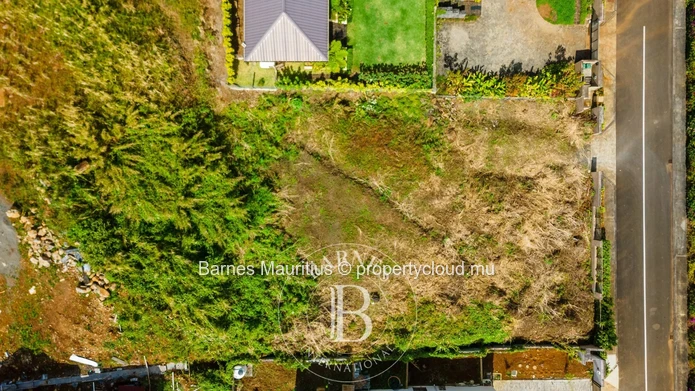 MOKA  /  COTE D'OR  -  Beautiful residential plot for sale  -  975 sqm