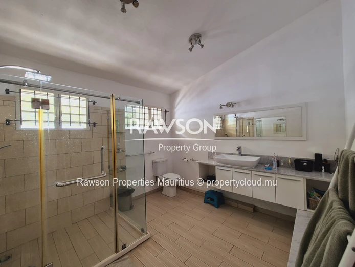 House | 4 Bedrooms | Private Pool & Landscaped Garden | Tamarin 