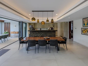 4 Bedroom Villa