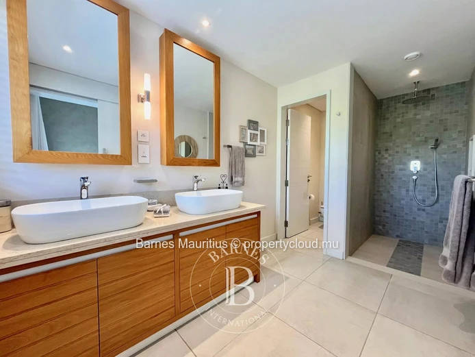 GRANDE RIVIÈRE NOIRE - Elegant duplex with private pool - 3 bedrooms