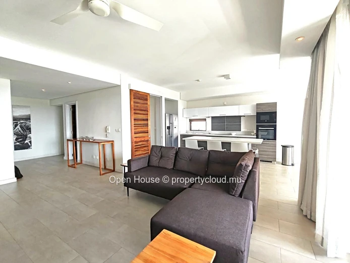 Luxurious Townhouse/Duplex in Tamarin with Communal Pool & Mountain Views - 3 Beds, Office, Fully Furnished, Rs 44M