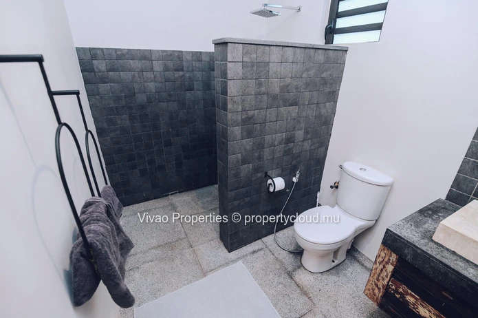 "Stunning 3 Bedroom House with private pool in Royal Park, Balaclava. - Can be yours for Rs 125,000 /month!"