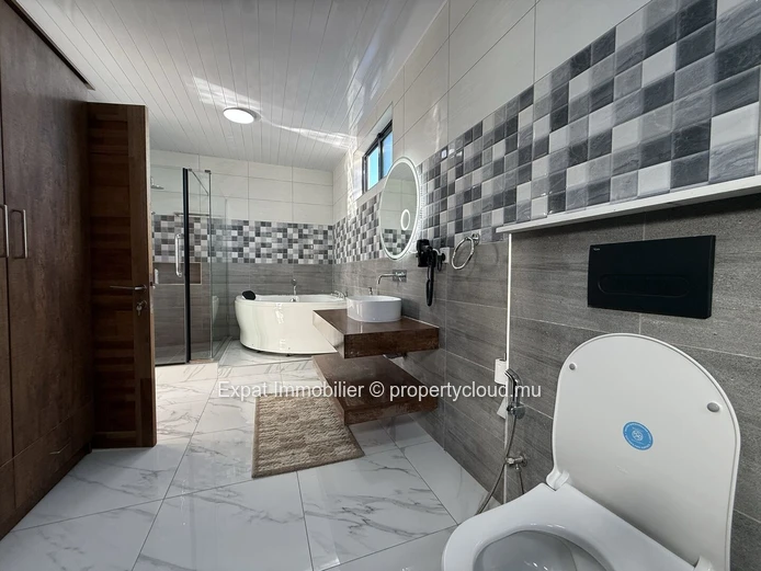 Brand-New Luxury 3 En-Suite Bedroom Villa With Private Pool And Rooftop – Grand Baie