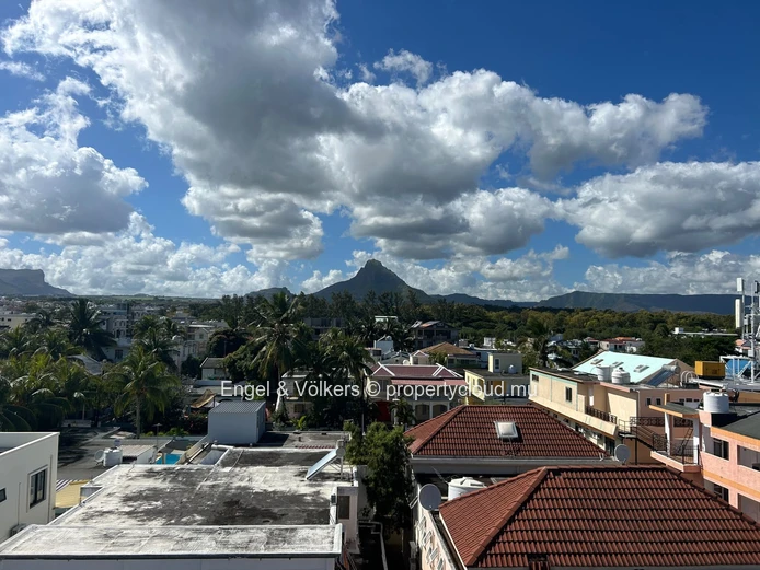 Exclusive 3-Bedroom Loft with Mountain Views and Private Plunge Pool – Flic en Flac