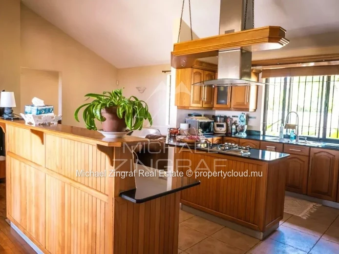 Exceptional Villa with Panoramic Views in a Prestigious Residential Estate
